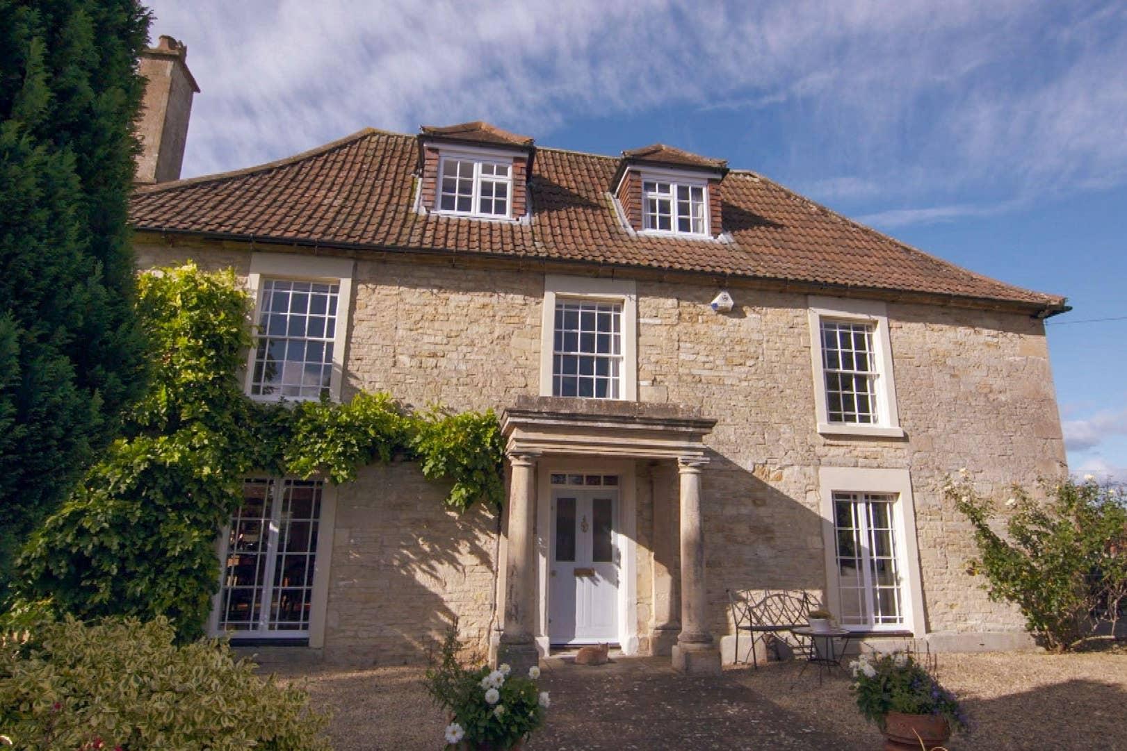 Escape to the Country presenters' top rural areas for London leavers