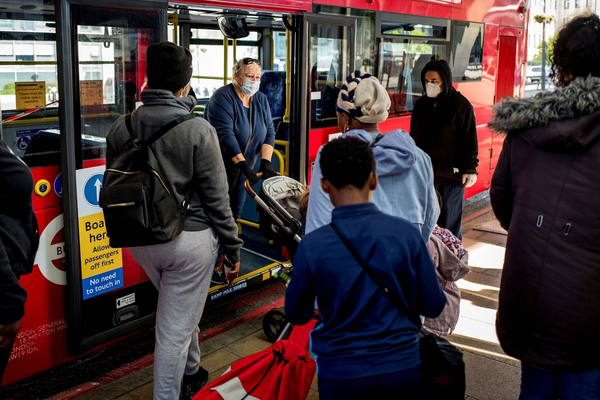 London bus passenger numbers improve for operator Stagecoach