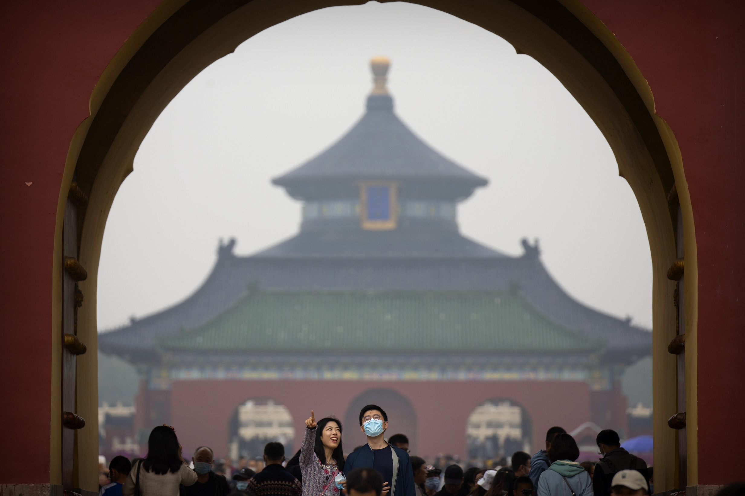 China economy bounces back strong with 4.9% growth in third quarter 