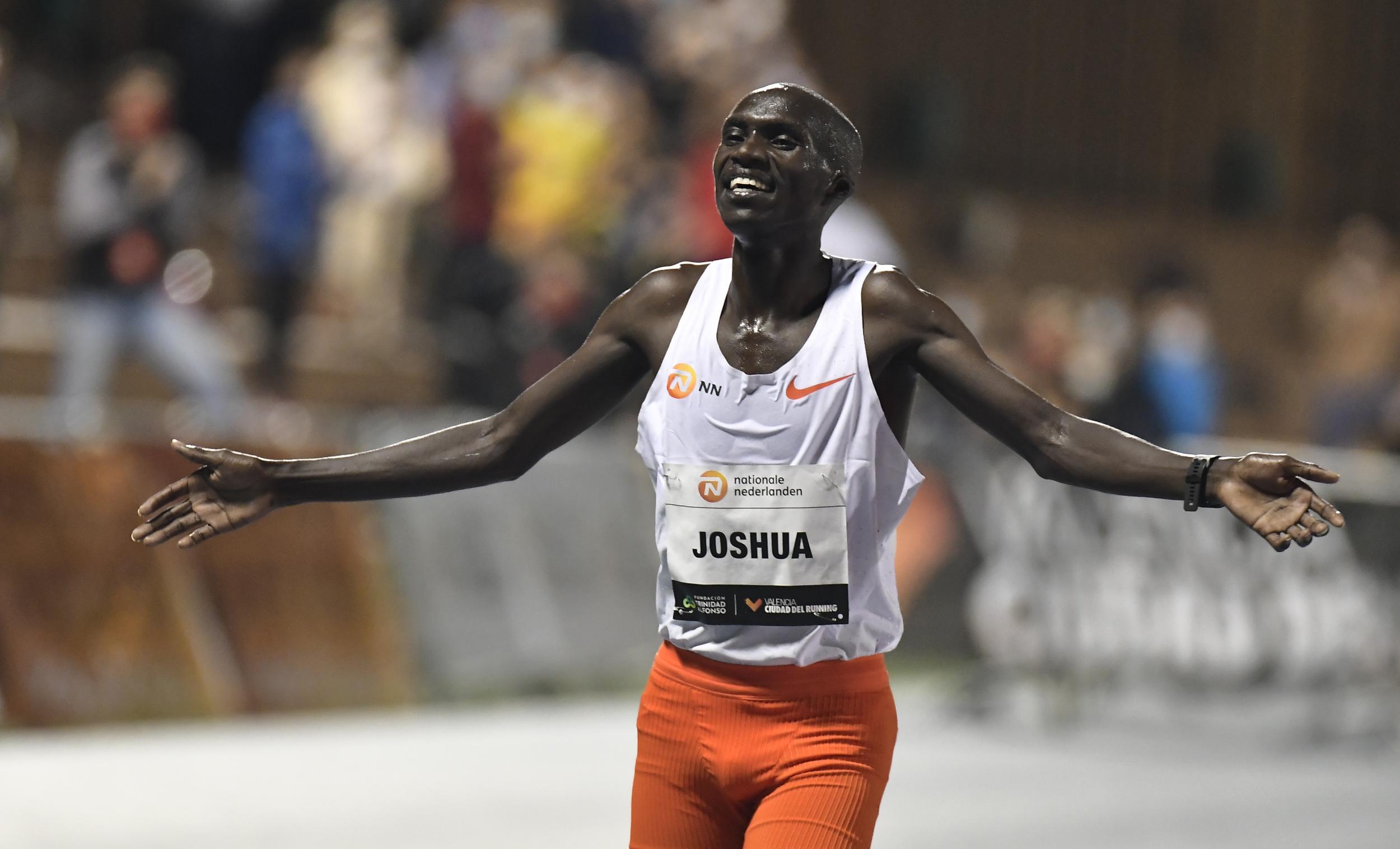 Cheptegei and Gidey break world records in Valencia