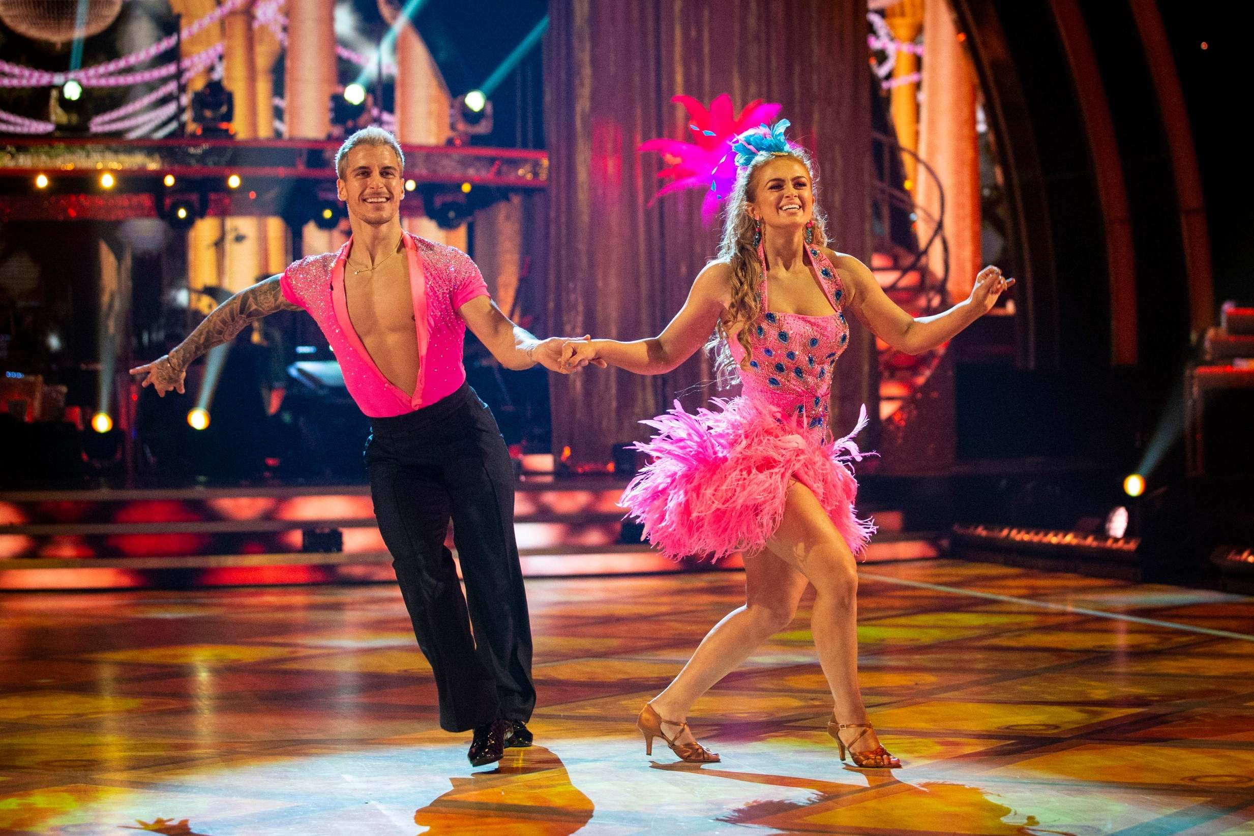 Strictly Come Dancing pays tribute to NHS frontline workers